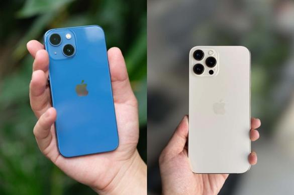 iPhone 12 Pro Max vs iPhone 13: Giá ngang nhau nên chọn máy nào?