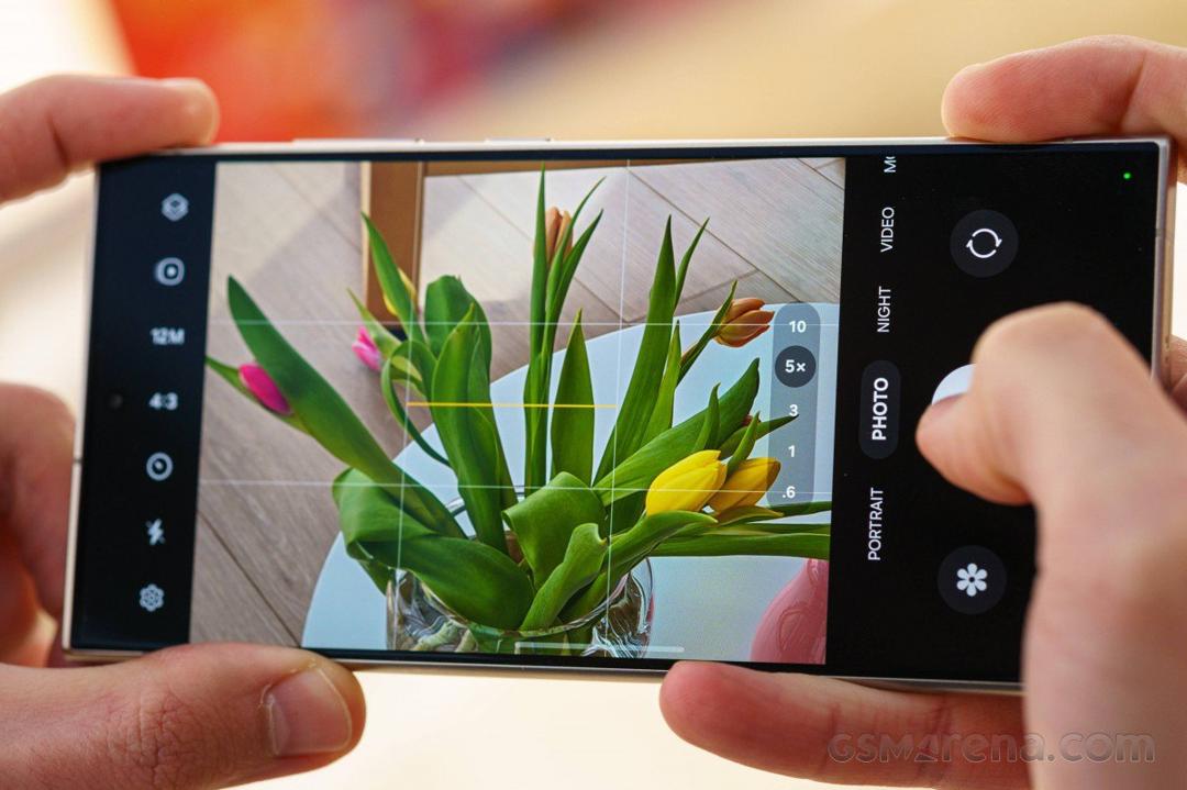 Galaxy Z Fold 6 sẽ bứt tốc với camera chính 200MP "đỉnh chóp"
