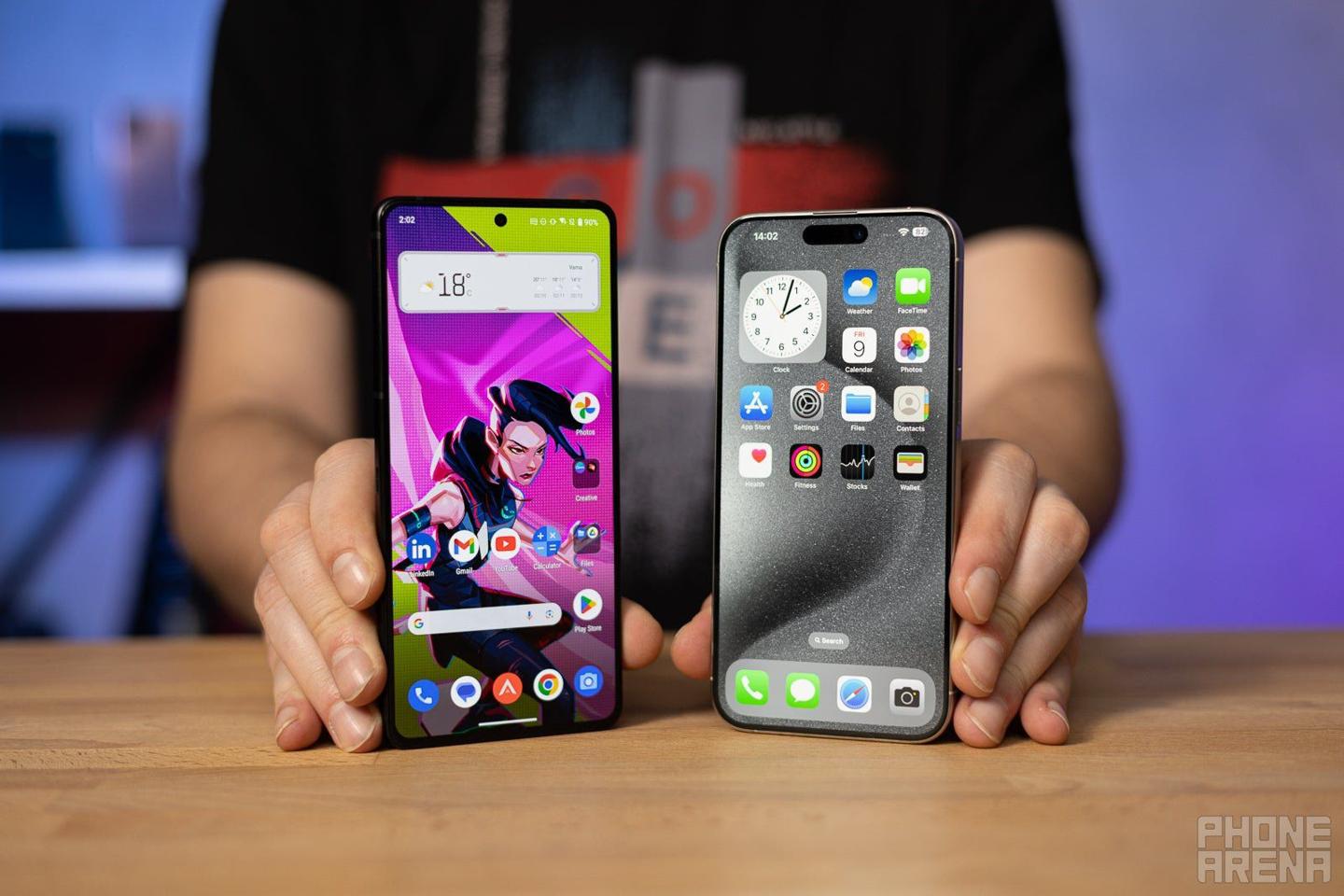 Asus ROG Phone 8 Pro hay iPhone 15 Pro Max "chất" hơn?