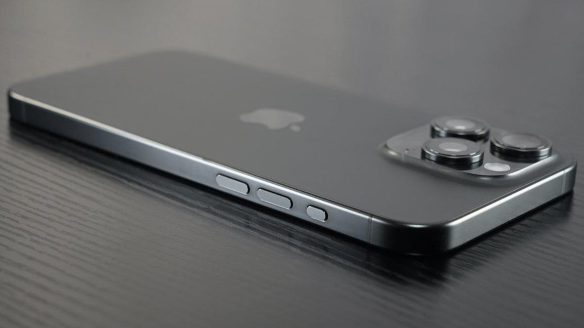 Vũ khí tối thượng giúp iPhone 16 Series "đánh bại" đối thủ